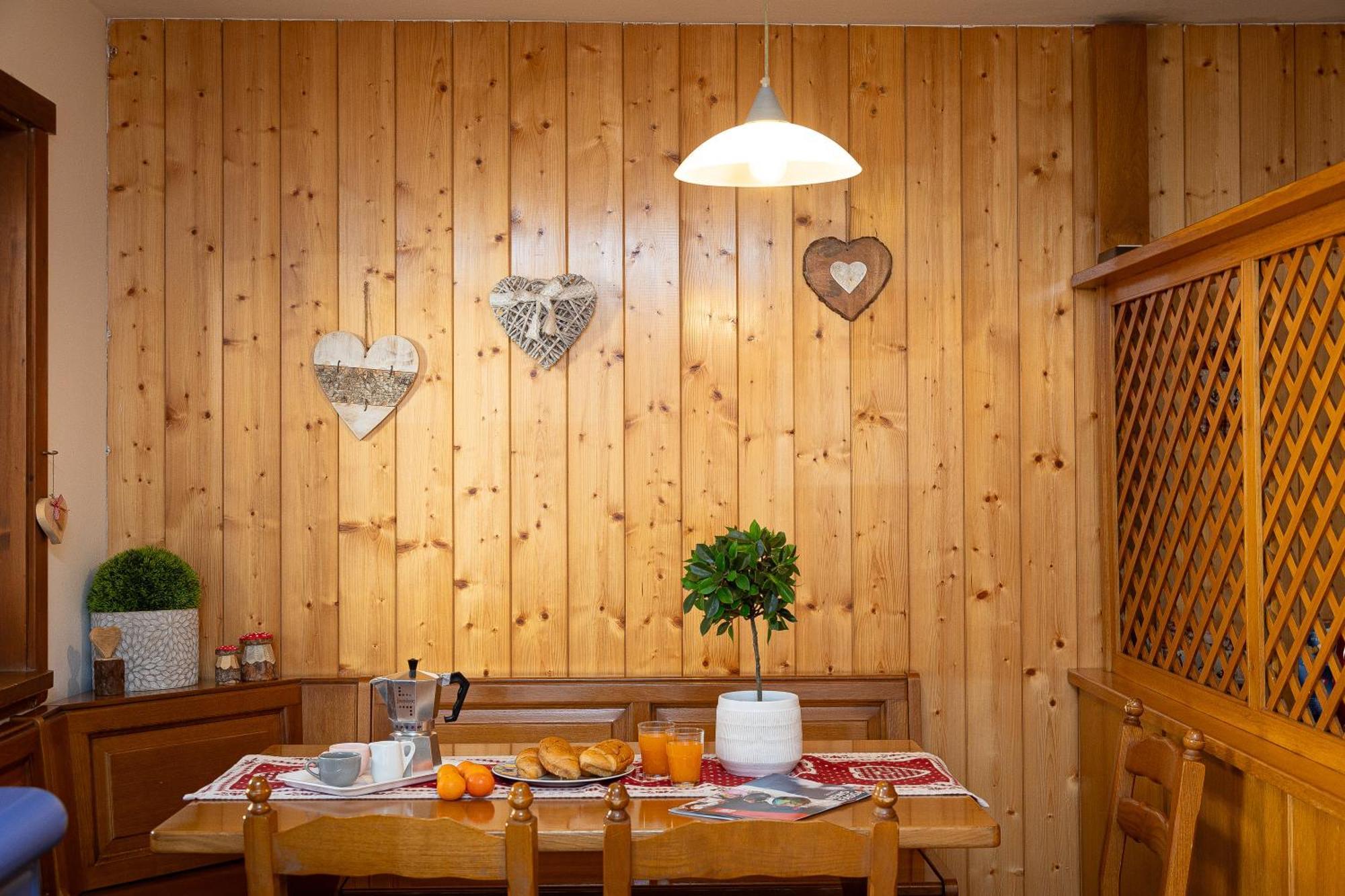 Ciasa De Vich Apartment Vigo di Fassa Bagian luar foto